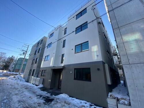 北海道札幌市豊平区美園十条７丁目 築1年10ヶ月 4階建