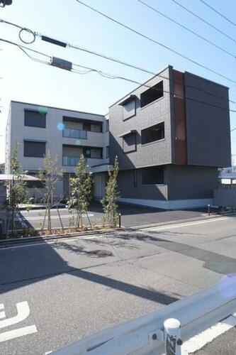 アルフラット 3階建