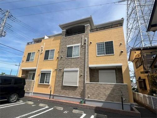 エテルノフィオーレＡ 3階建