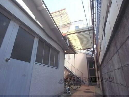 マンションモア 3階建