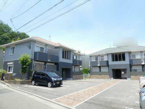シャーメゾン逆瀬川 2階建