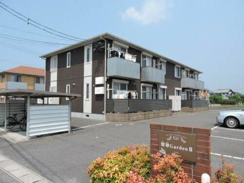翠翠ガーデンⅡ 2階建
