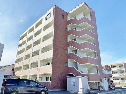 サミット栗田中央 5階建