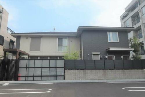 アーバンコート甲子園口 2階建