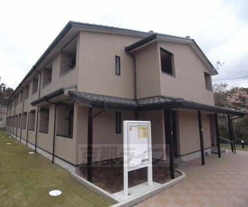 レオネクスト宇多野 2階建