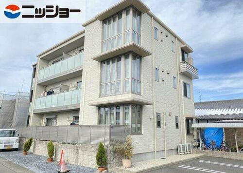 グレイスコート 3階建