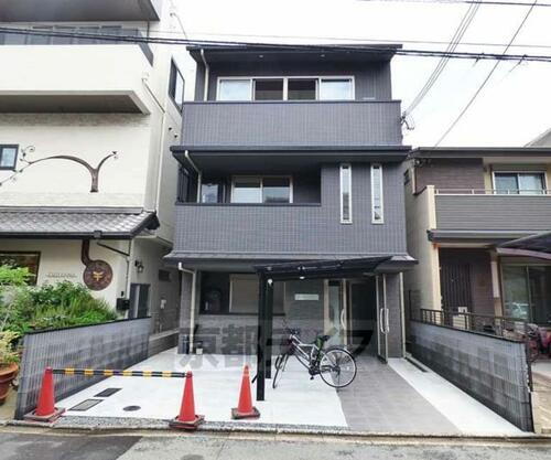 京都府京都市上京区小川通丸太町上る上鍛冶町 3階建 築7年1ヶ月
