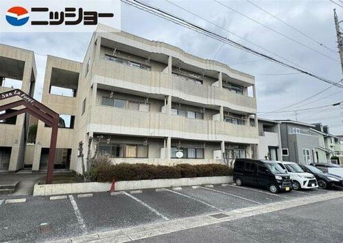 サンラフォーレＡ 3階建