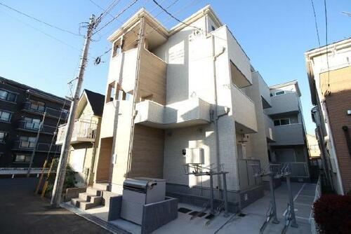 クロレ南流山２ 3階建