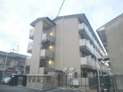 レオパレスＡＬＴＡ５ 4階建