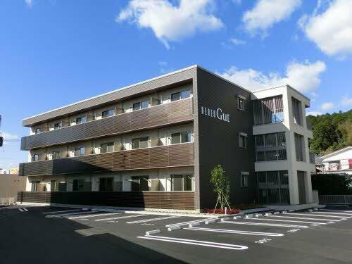 べレオ　グート 3階建