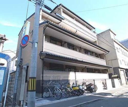 フラッティ堀川高辻 4階建