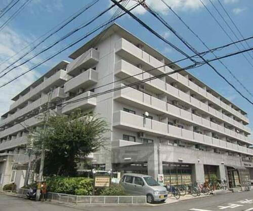 レジデンス　オークラ　Ｃ 6階建