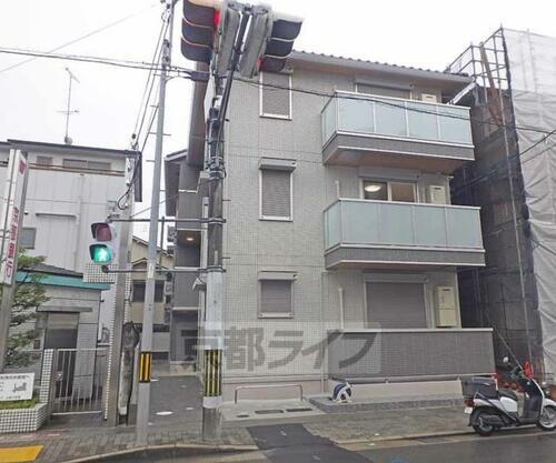 Ｎｏｒｔｈ　Ｃｒｉｌｌｏｎ 3階建