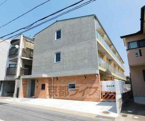 Ａｐｐａｒｔａｍｅｎｔｏ薬大前 3階建
