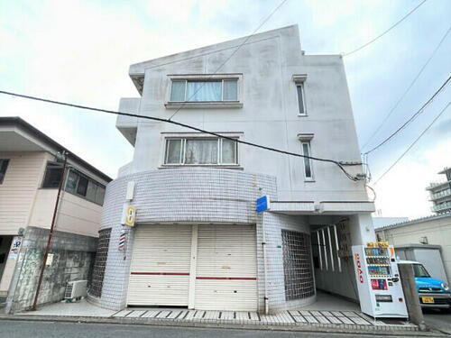 福岡県北九州市八幡西区相生町 3階建