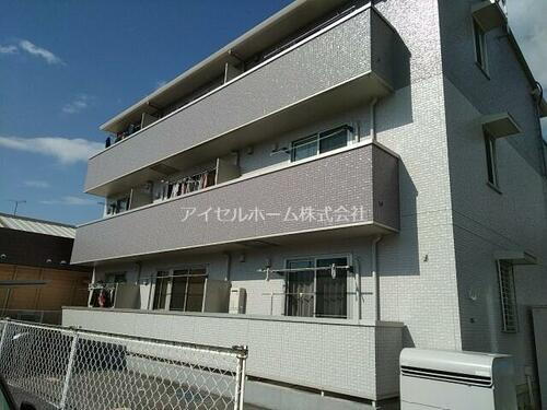 広島県呉市広古新開７丁目 築17年4ヶ月 3階建