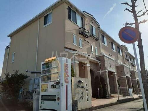 愛知県春日井市下市場町６丁目 3階建 築15年2ヶ月