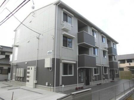 神奈川県厚木市愛甲東１丁目 3階建
