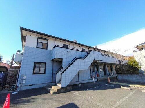 大阪府箕面市半町２丁目 2階建