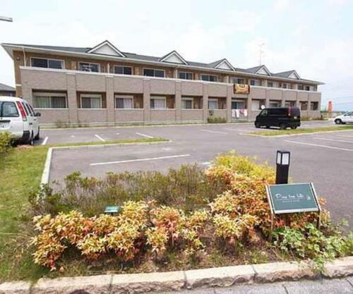 パインツリーヒルズ清 2階建