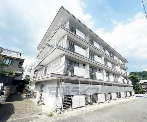 京都府京都市右京区常盤出口町 4階建