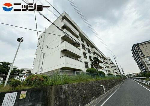 丸山住宅６号棟３０５号室