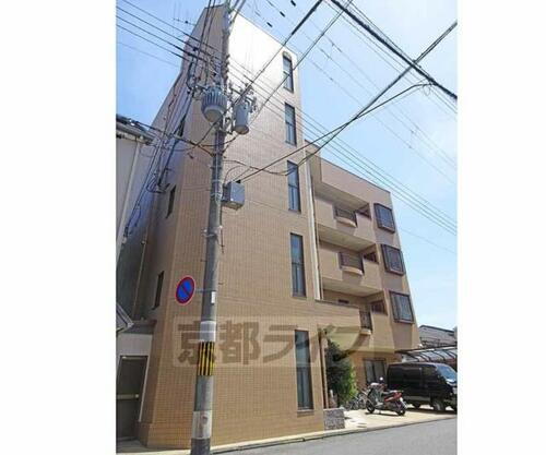 アーバン五条 4階建