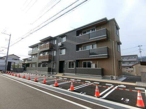 高知県高知市中万々 賃貸アパート