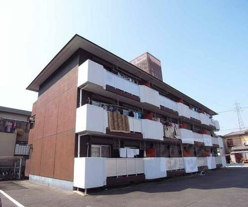 エバーグリーン宇治弐番館 3階建
