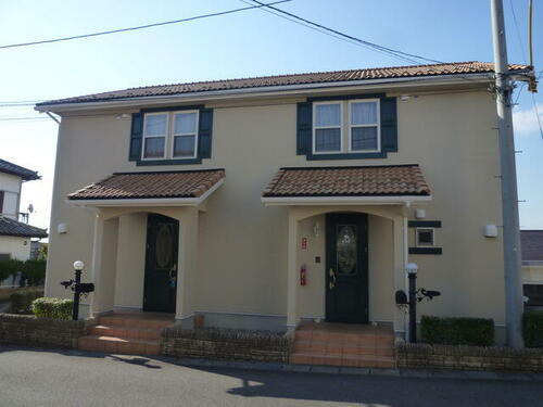 愛知県瀬戸市西山町２丁目 テラスハウス