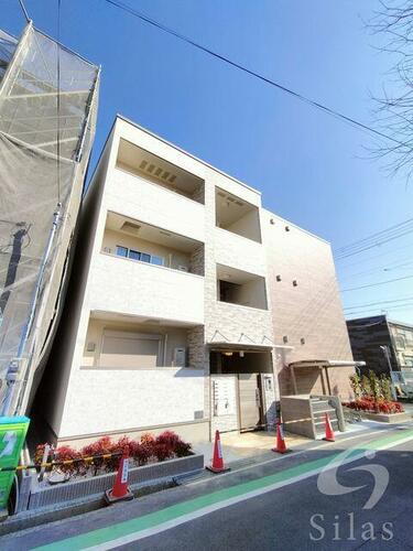 兵庫県尼崎市三反田町２丁目 3階建