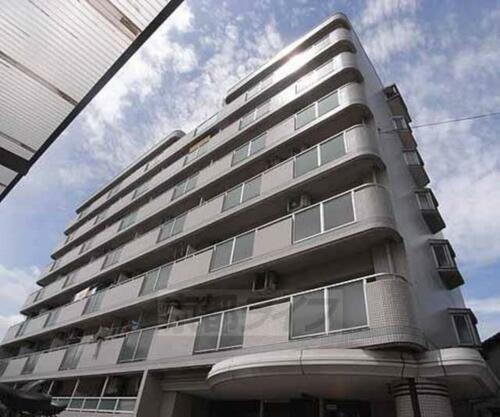 コンソナンス西紀 7階建