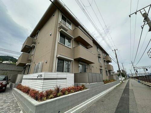 兵庫県神戸市東灘区本山北町１丁目 築1年7ヶ月 3階建