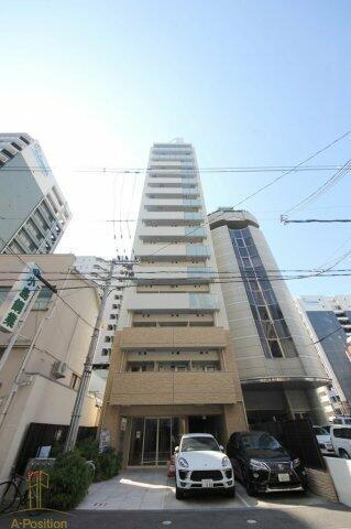 大阪府大阪市中央区南船場１丁目 15階建