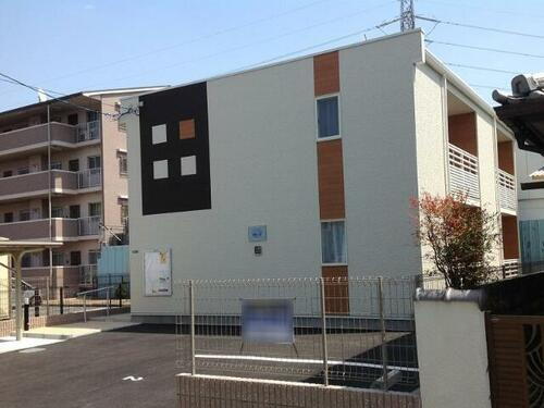 兵庫県宝塚市安倉中５丁目 2階建