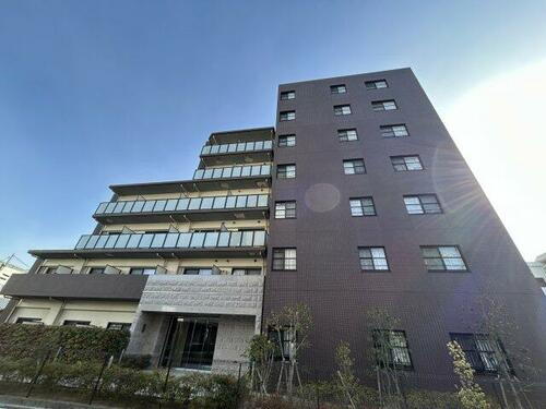 Ｌａ　Ｄｏｕｃｅｕｒ西宮北口 8階建