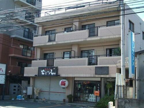 グレイス西長住 3階建
