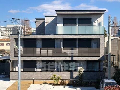 グラティア　プレーナ 3階建