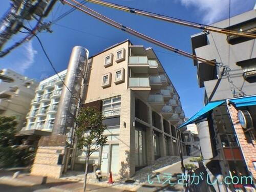 兵庫県神戸市中央区山本通２丁目 6階建