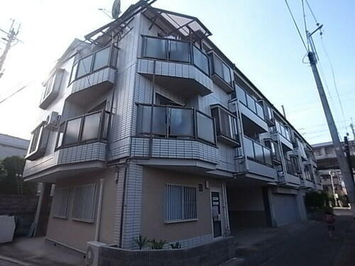 兵庫県西宮市上大市１丁目 3階建