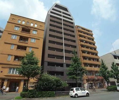 京都府京都市中京区堀川通姉小路下る樽屋町 14階建