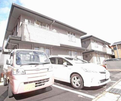 フレール北山ウエスト・イースト 2階建