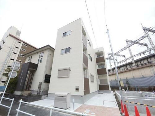 愛知県名古屋市熱田区四番２丁目 3階建 築2年6ヶ月