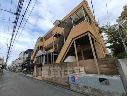 ゼルコバハイツ 3階建