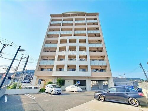サンシャイン十番館曽根 10階建