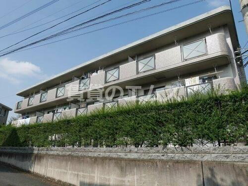 福岡県福岡市博多区浦田２丁目 3階建