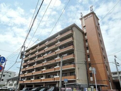 福岡県北九州市小倉北区三郎丸３丁目 7階建