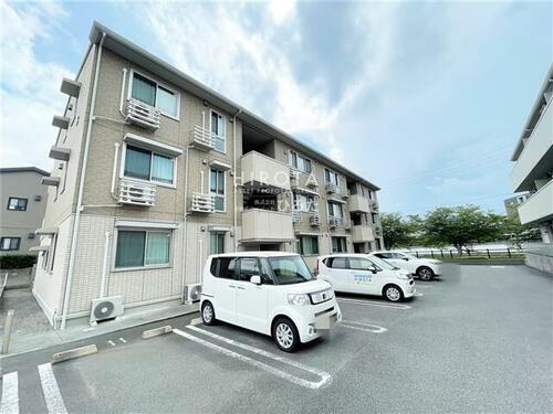 リアン　ド　ファミーユＡ棟 3階建