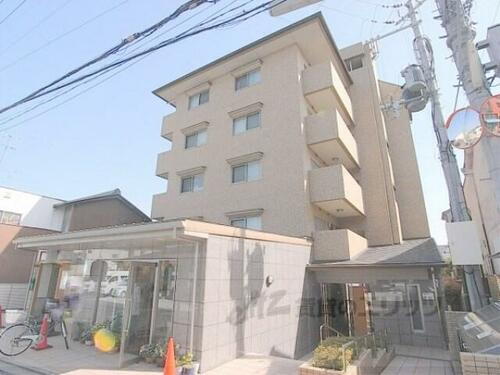 京都府京都市伏見区深草仙石屋敷町 6階建